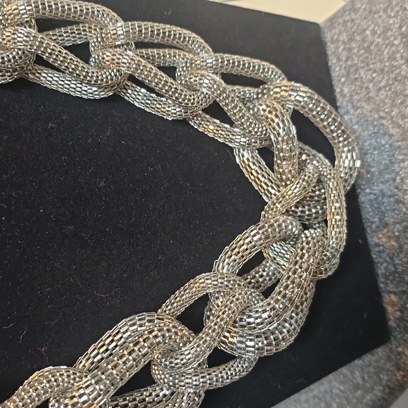 Elegant Silver Chucky Chain Necklace Earrings Included - Picture 3 of 6